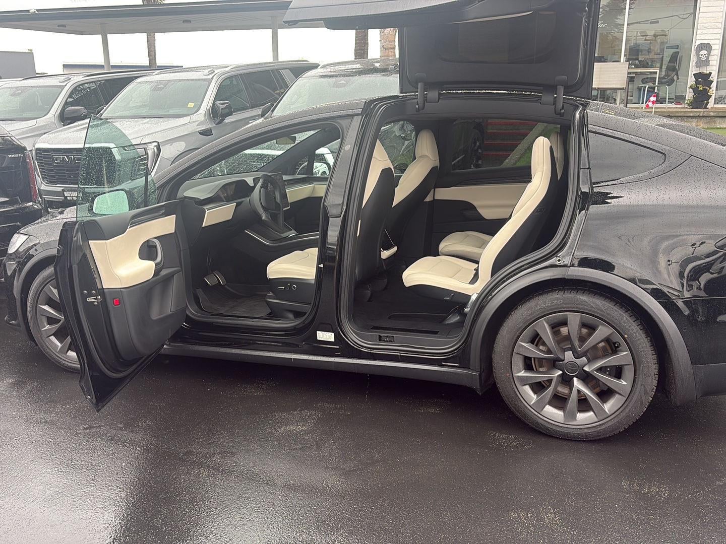 2022 Tesla Model X Plaid