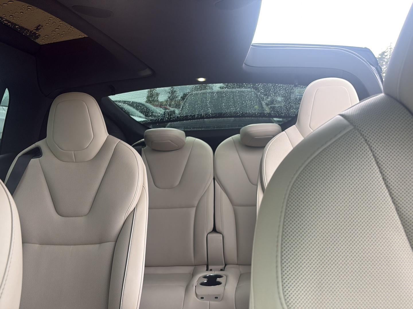 2022 Tesla Model X Plaid