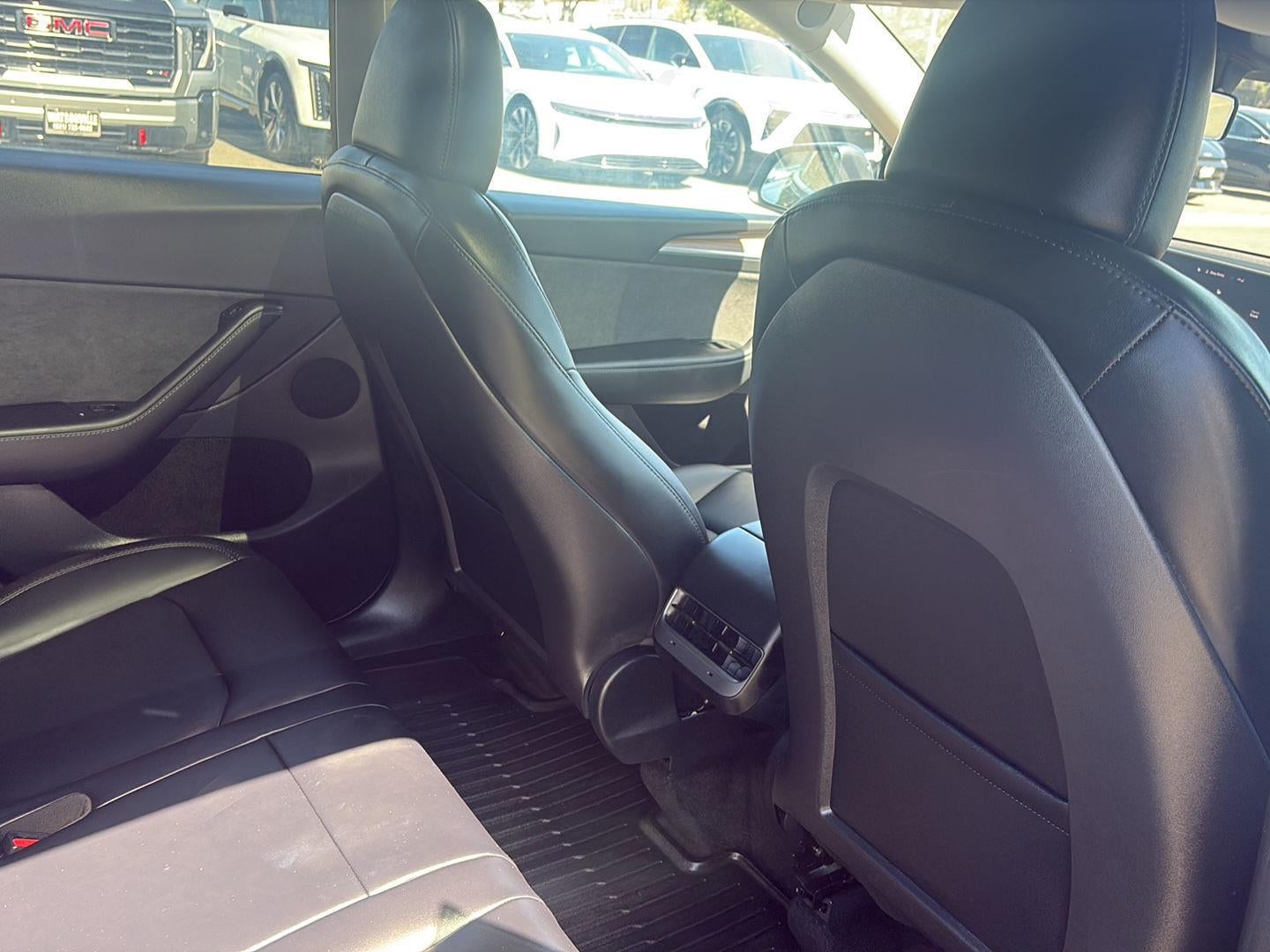 2023 Tesla Model Y Base
