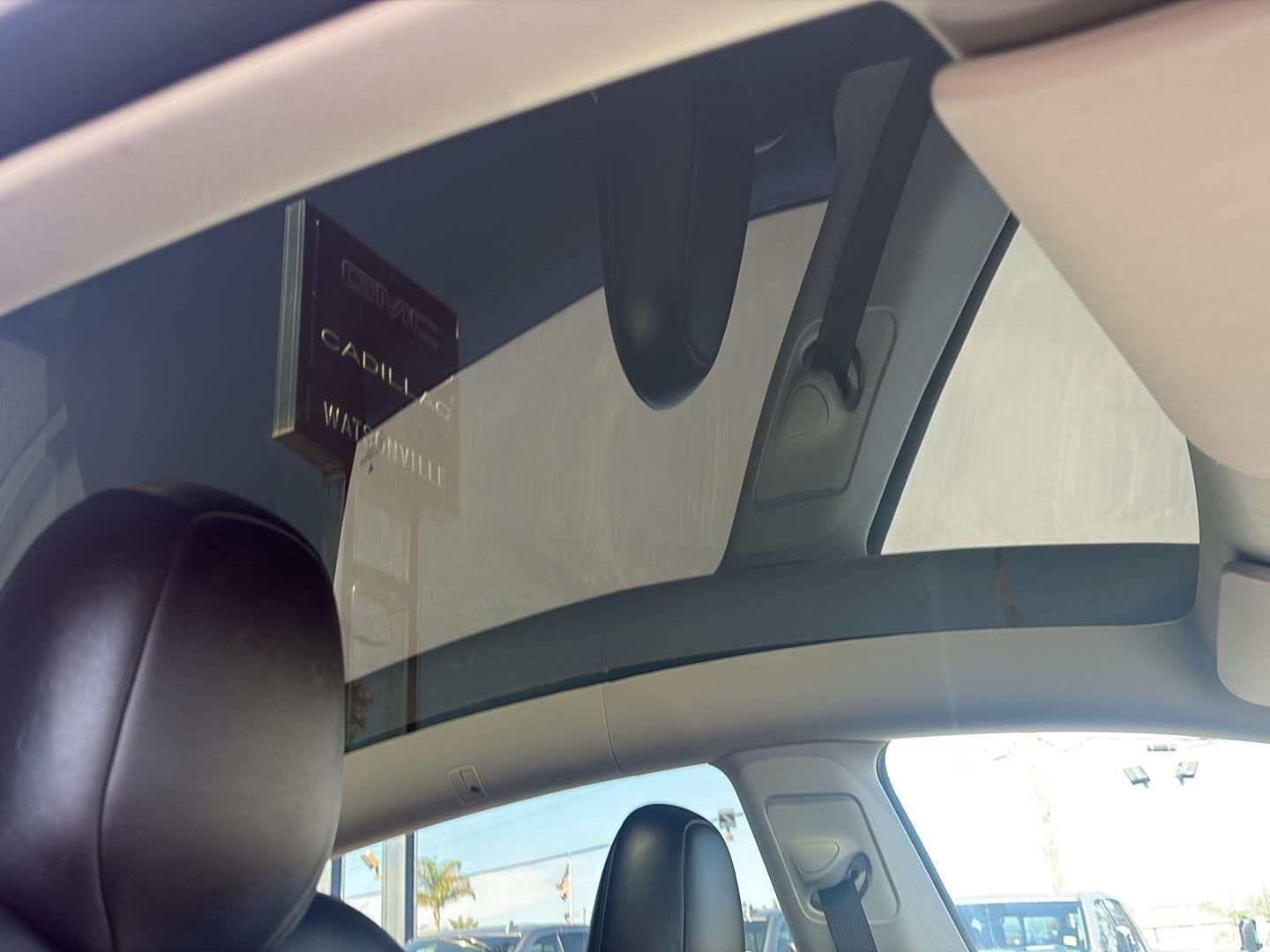 2023 Tesla Model Y Base