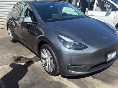 2023 Tesla Model Y Base