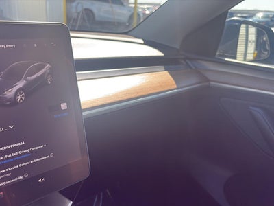 2023 Tesla Model Y Base