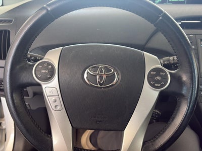 2010 Toyota Prius III