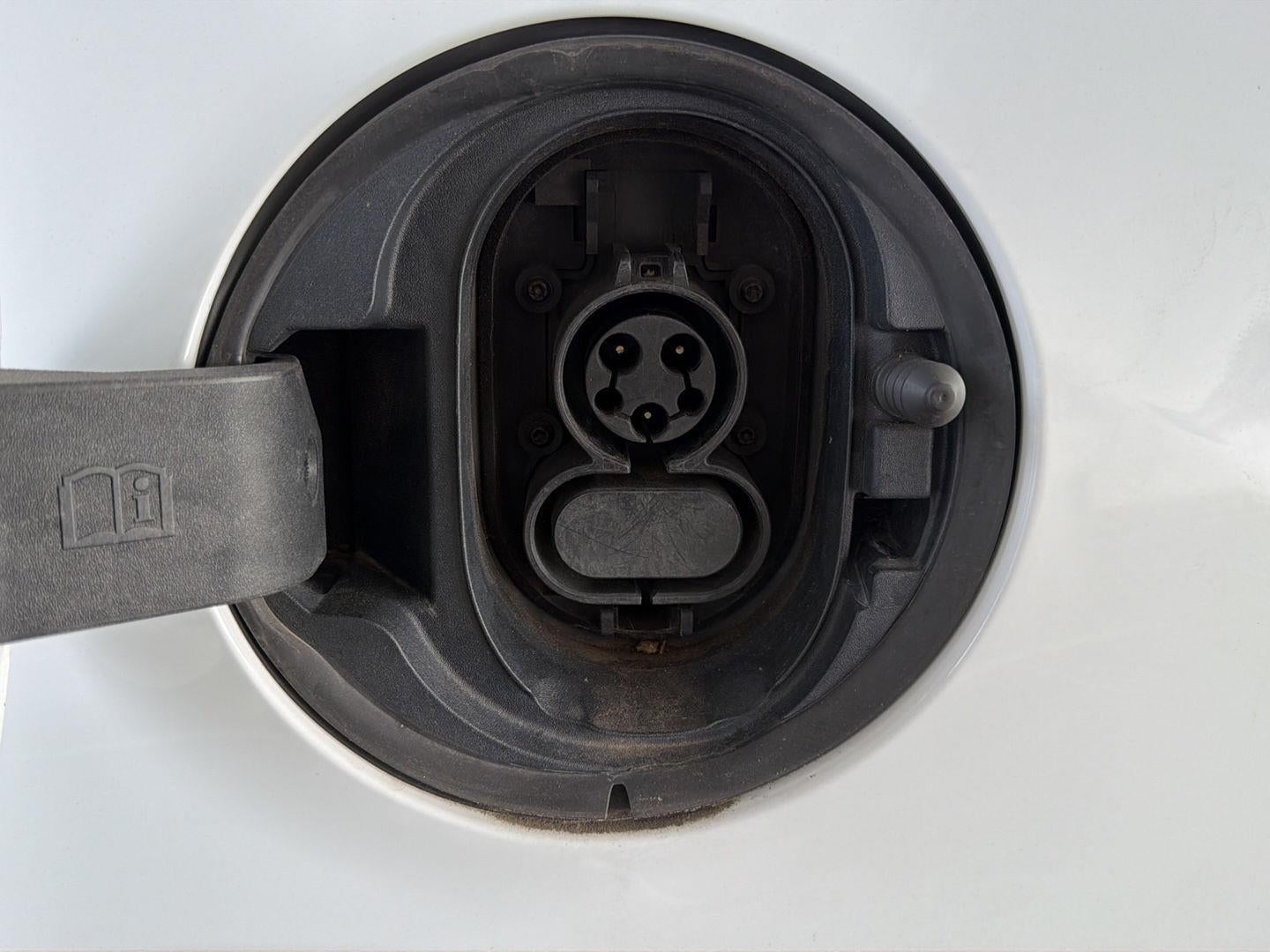 2014 Chevrolet Spark EV LT