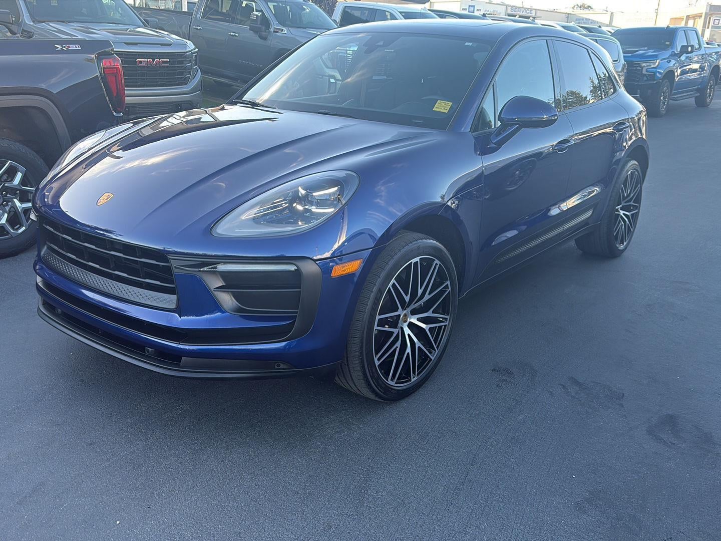 2022 Porsche Macan Base