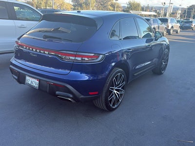 2022 Porsche Macan Base