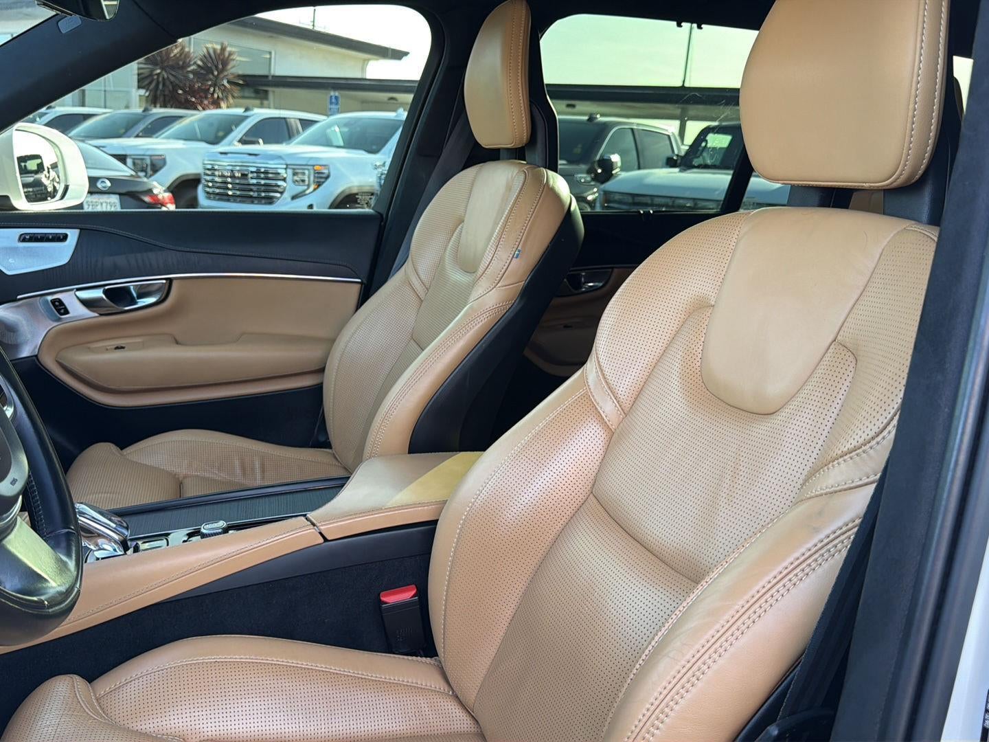 2021 Volvo XC90 Inscription Expression