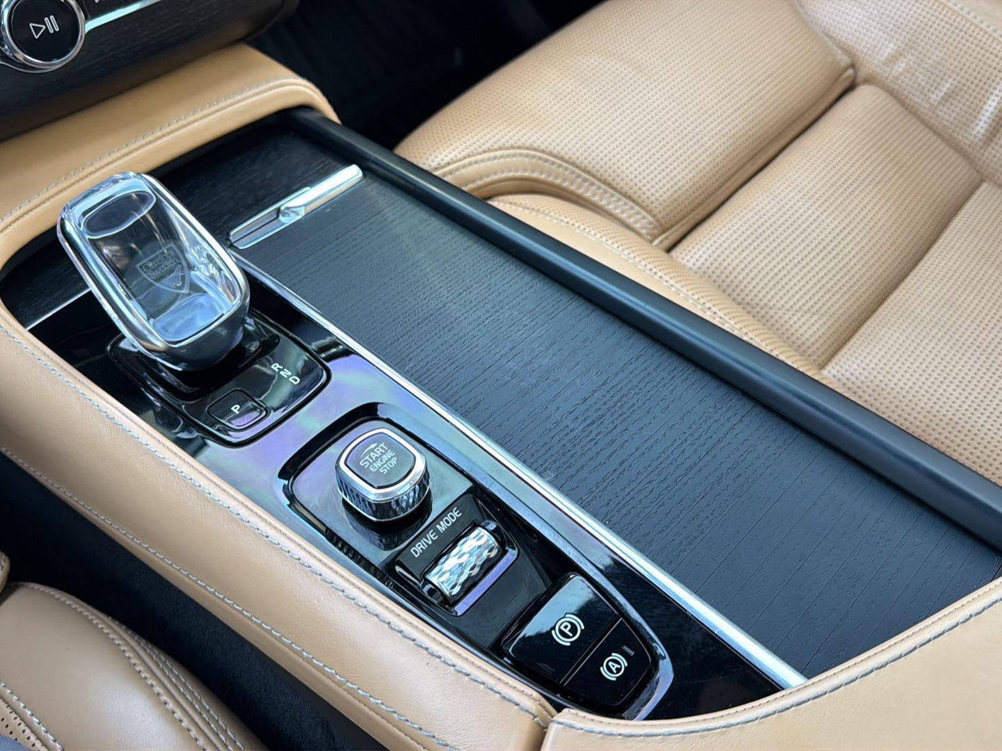 2021 Volvo XC90 Inscription Expression